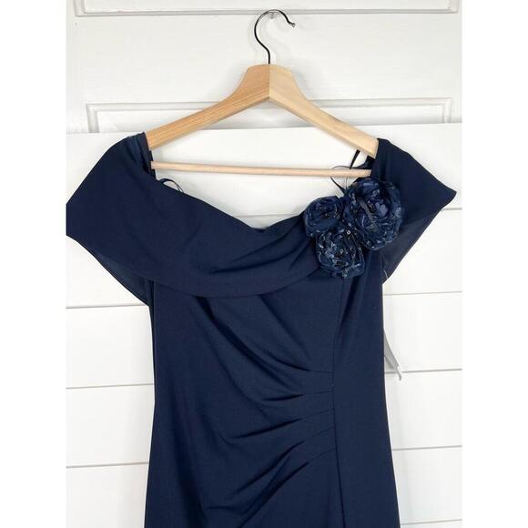 XSCAPE Navy Blue Off Shoulder Ruched Floor Length Evening Gown Dress Size 6 - Picture 4 of 13